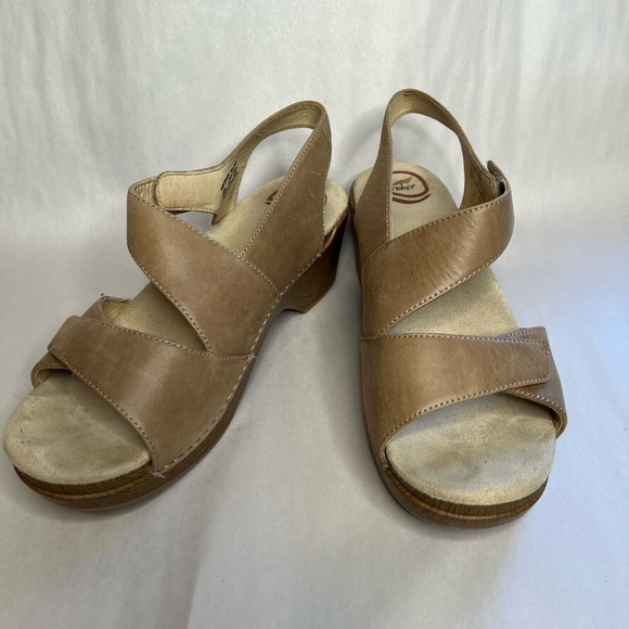 Dansko Tan Leather Sandals comfort ankle strap open toe support - Picture 1 of 9